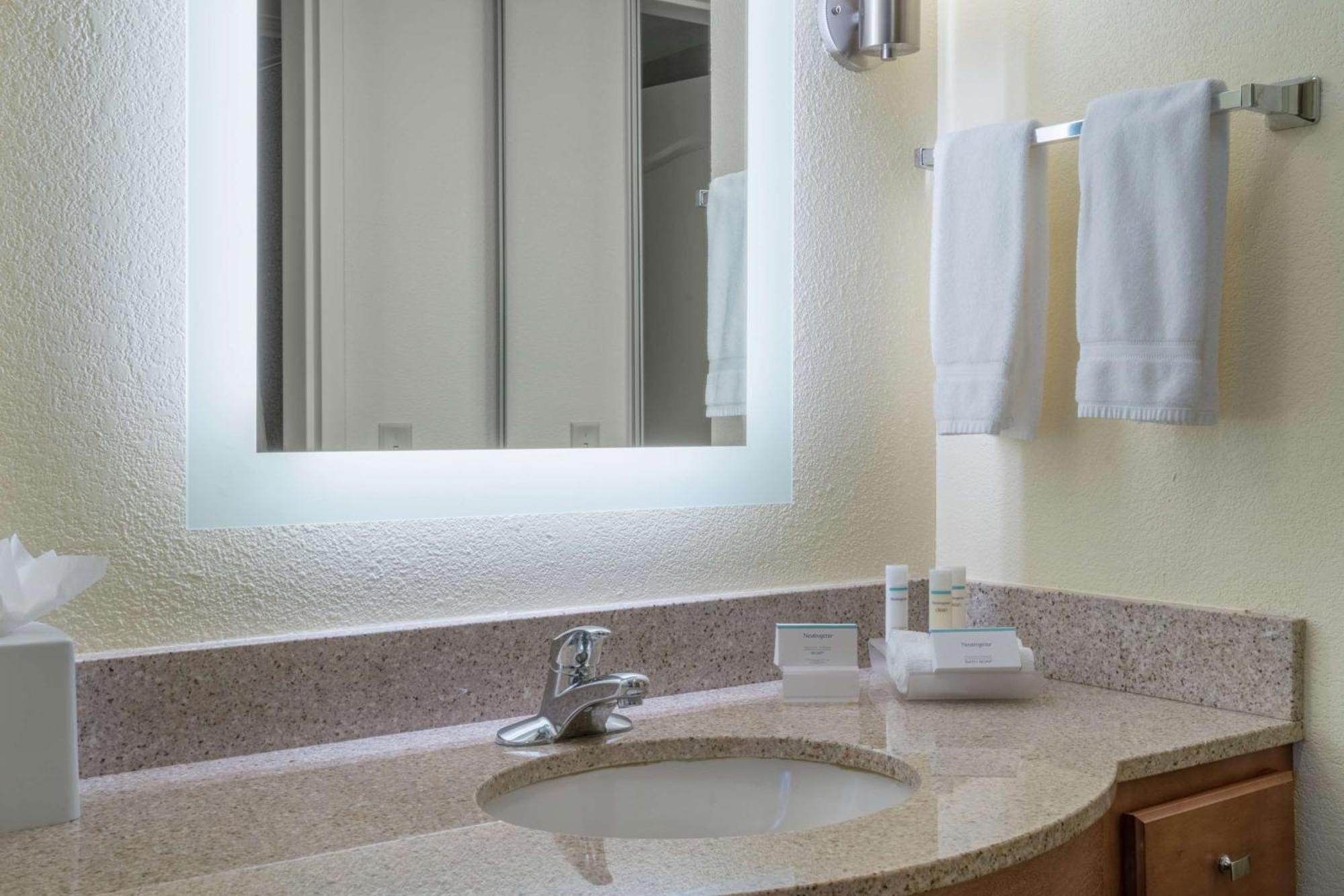 Homewood Suites By Hilton Philadelphia-Valley Forge Audubon Экстерьер фото